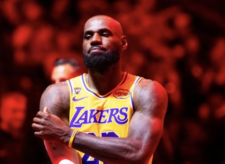 前湖人球员拜伦-斯科特预测:詹姆斯或将重返骑士完成生涯谢幕,并在故土收获永恒荣耀。 体育新闻 前湖人球员拜伦-斯科特预测:詹姆斯或将重返骑士完成生涯谢幕,并在故土收获永恒荣耀。 体育新闻 前湖人球员拜伦-斯科特预测:詹姆斯或将重返骑士完成生涯谢幕,并在故土收获永恒荣耀。 体育新闻