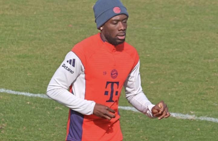  阿方索·戴维斯，重返训练场；欧冠对阵亚特兰大，他信心满满。 体育新闻