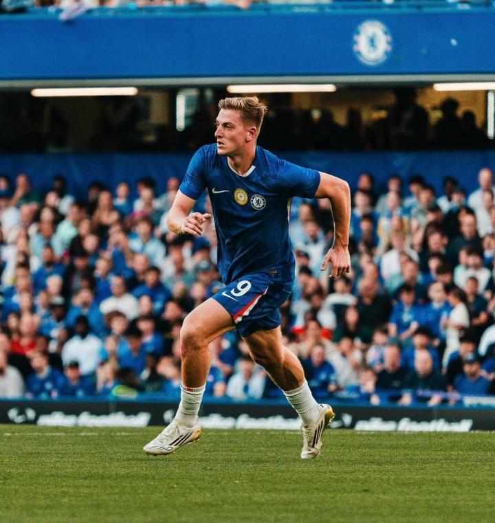  切尔西坚定支持德拉普；俱乐部内部视其低迷为运气欠佳；年轻前锋仍需时间证明。 体育新闻