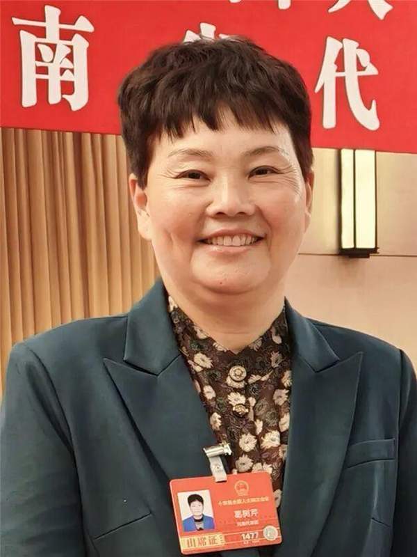  银发劳动者权益面临挑战；三位代表建言，推动制度完善与保障落地。 新闻 银发劳动者权益面临挑战；三位代表建言，推动制度完善与保障落地。 新闻 银发劳动者权益面临挑战；三位代表建言，推动制度完善与保障落地。 新闻 银发劳动者权益面临挑战；三位代表建言，推动制度完善与保障落地。 新闻