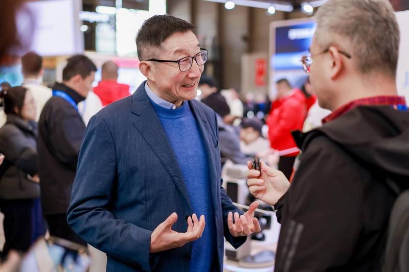 科沃斯亮相AWE2026;首推OpenClaw管家机器人八界,具身智能加速走进寻常家庭。 IT技术 科沃斯亮相AWE2026;首推OpenClaw管家机器人八界,具身智能加速走进寻常家庭。 IT技术 科沃斯亮相AWE2026;首推OpenClaw管家机器人八界,具身智能加速走进寻常家庭。 IT技术 科沃斯亮相AWE2026;首推OpenClaw管家机器人八界,具身智能加速走进寻常家庭。 IT技术