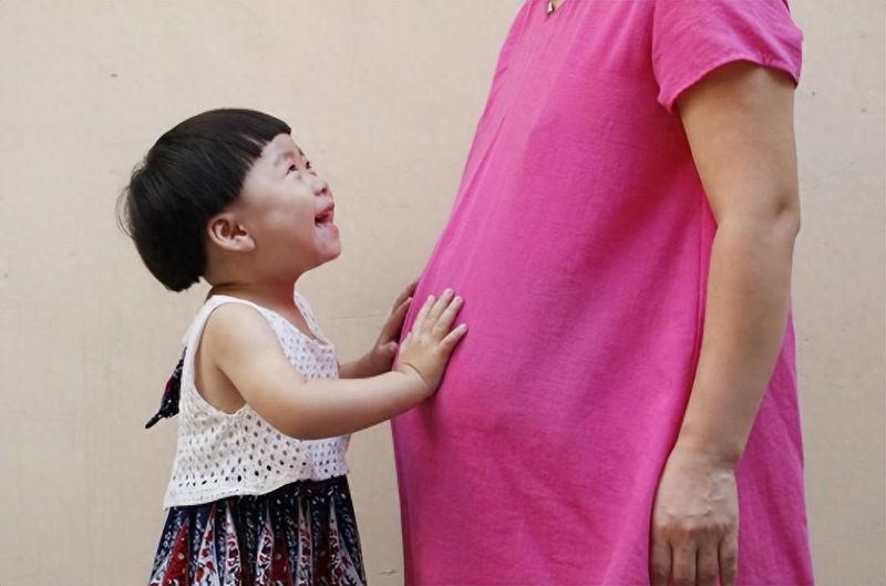  生育与未来：当人口结构重塑，我们该如何构建生活的意义？ 情感心理