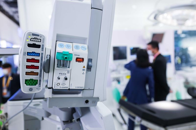 棋局变幻:中东地缘政治博弈背后的资本逻辑与真相探索 股票财经