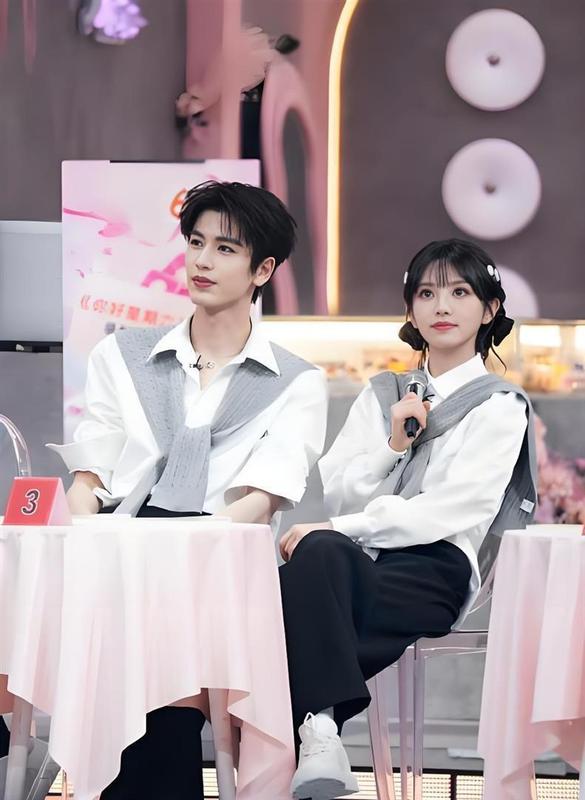  【深扒】内娱番位战争：一场经纪人恩怨如何锁死顶流CP的八年暗战史 娱乐新闻