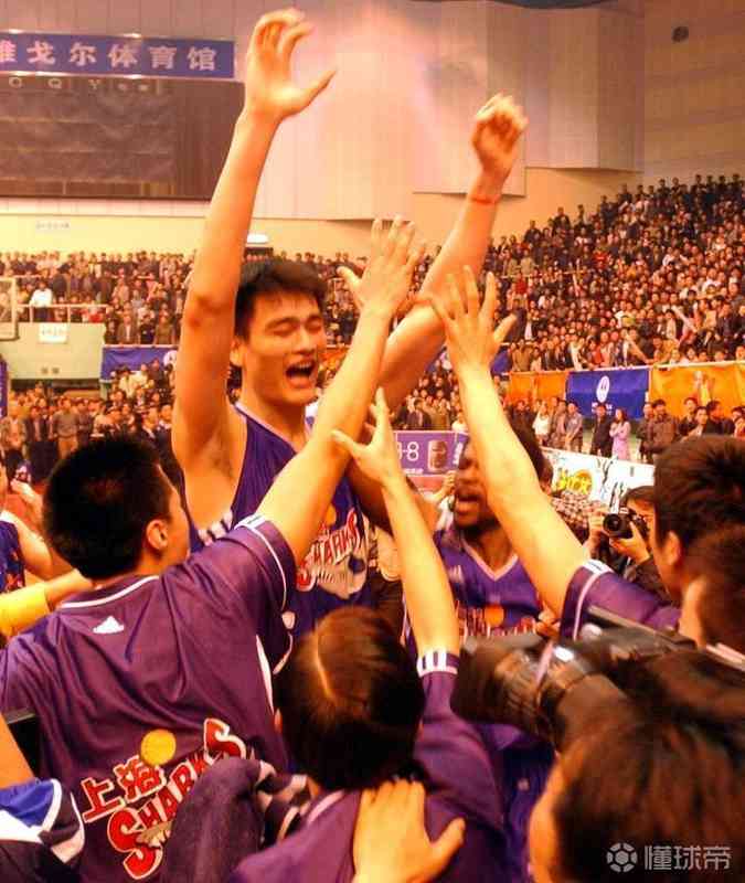  数据复盘：三十年上海篮球战术体系演进与竞争力重构 体育新闻