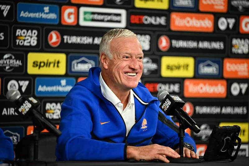 战术迭代中的战略平衡：德尚如何用友谊赛打磨世界杯阵容 体育新闻