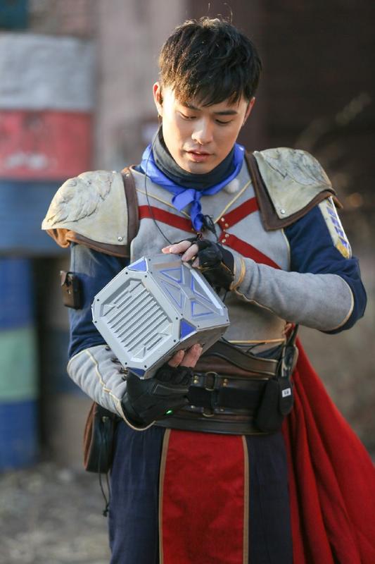  导演思维解码：陈赫综艺表现背后的系统方法论 影视小说